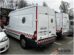 Sprzedam ambulans Ford Transit poprzez aukcję