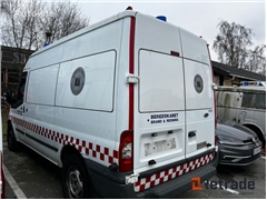 Sprzedam ambulans Ford Transit poprzez aukcję