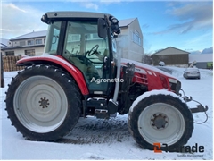 Sprzedam ciągnik kołowy Massey Ferguson 5610 poprz