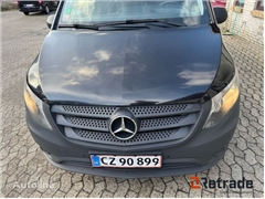 Sprzedam bus pasażerski Mercedes-Benz Vito poprzez