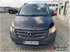 Sprzedam bus pasażerski Mercedes-Benz Vito poprzez