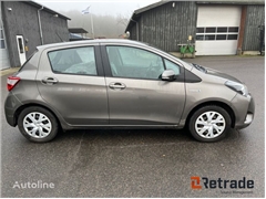 Sprzedam hatchback Toyota Yaris 1.5 Hybrid AUT. E-