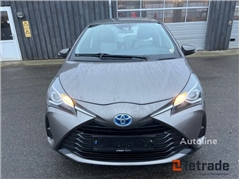 Sprzedam hatchback Toyota Yaris 1.5 Hybrid Aut. E-