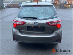 Sprzedam hatchback Toyota Yaris 1.5 Hybrid Aut. E-