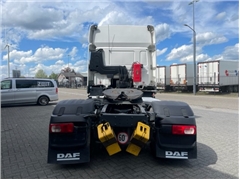 DAF CF 440 SPACECAB ADR