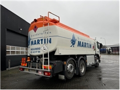 Volvo FM9 300 6X2 TANKWAGEN 4 COMP 18000 LITER