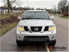 Sprzedam SUV Nissan Pathfinder poprzez aukcję