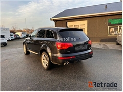 Sprzedam crossover Audi Q7 poprzez aukcję