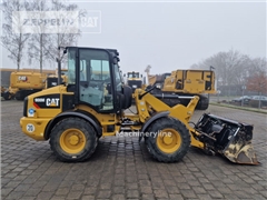 Ładowarka kołowa Caterpillar 908M