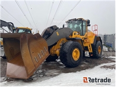 Sprzedam ładowarka kołowa Volvo L250H poprzez aukc