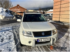 Sprzedam crossover Suzuki Grand Vitara poprzez auk