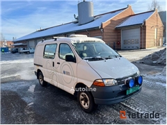 Toyota HiAce 4WD