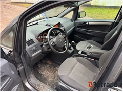 Sprzedam minivan Opel Zafira 1,7 cdti poprzez aukc