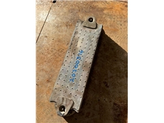 VOLVO OIL COOLER 20700516