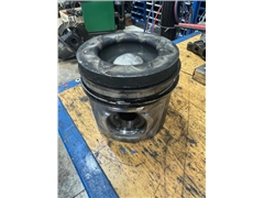 VOLVO PISTON 22476056