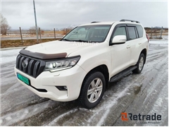 Sprzedam SUV Toyota Landcruiser poprzez aukcję