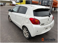 Sprzedam hatchback Mitsubishi Space Star poprzez a