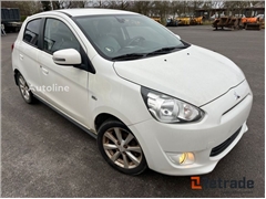 Sprzedam hatchback Mitsubishi Space Star poprzez a