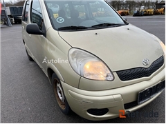 Sprzedam minivan Toyota Yaris Vefso poprzez aukcję