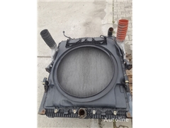 Chłodnica wody do ciągnika siodłowego Mercedes-Ben