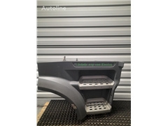 Podnożek DAF XF 106 1835024 RH do ciężarówki DAF 1