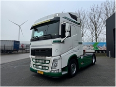 Volvo FH 500 GLOBETROTTER, DYNAMIC STEERING, ADR, LOW KM!