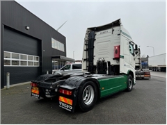 Volvo FH 500 GLOBETROTTER, DYNAMIC STEERING, ADR, LOW KM!