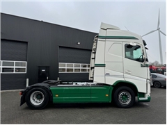 Volvo FH 500 GLOBETROTTER, DYNAMIC STEERING, ADR, LOW KM!