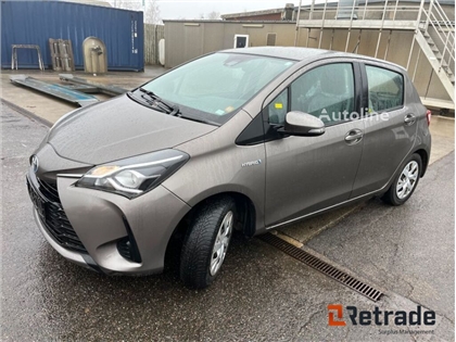 Sprzedam hatchback Toyota Yaris 1.5 Hybrid E-CVT p