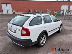 Sprzedam kombi Skoda Octavia Scout 2.0 TDI 4x4 pop