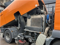 Zamiatarka MAN TGS 18.320 4x2 Bucher Optifant 70