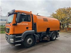 Zamiatarka MAN TGS 18.320 4x2 Bucher Optifant 70