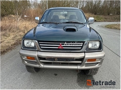 Sprzedam pick-up Mitsubishi L200 Strada poprzez au