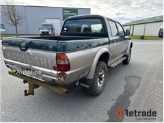 Sprzedam pick-up Mitsubishi L200 Strada poprzez au