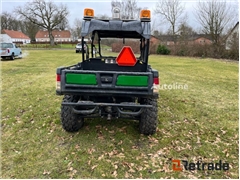Sprzedam John Deere UTV Long poprzez aukcję