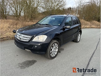 Sprzedam SUV Mercedes-Benz ML 300 poprzez aukcję