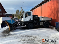 Sprzedam maszynę do odśnieżania Mercedes-Benz Unim