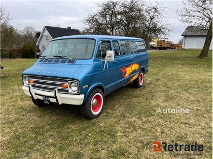 Sprzedam bus pasażerski Dodge B 200 Oldtimer Sport