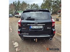 Sprzedam crossover Toyota RAV4 poprzez aukcję