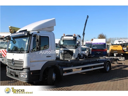 Mercedes Atego Ciężarówka podwozie Mercedes-Benz Atego 1223 + EURO 6 + SPOILER