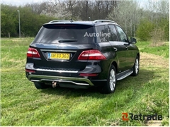 Sprzedam SUV Mercedes-Benz ML 350 poprzez aukcję