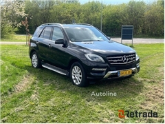 Sprzedam SUV Mercedes-Benz ML 350 poprzez aukcję