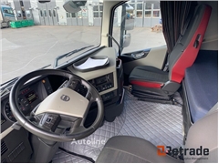 Volvo FH Sprzedam ciągnik siodłowy Volvo FH460, 6x2, LNG, 2021 poprzez aukcję