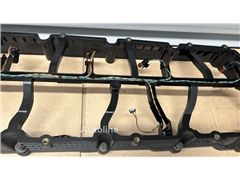 Pokrywa zaworów DAF ENGINE VALVE COVER + SPACER FR