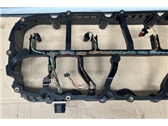 Pokrywa zaworów DAF ENGINE VALVE COVER + SPACER FR