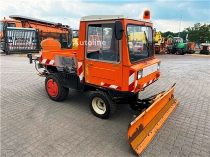 Wielofunkcyjna maszyna komunalna Hako Trac 4000 Wi