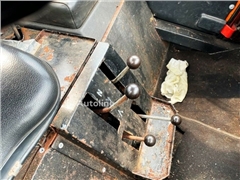 Wielofunkcyjna maszyna komunalna Hako Trac 4000 Wi