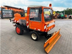 Wielofunkcyjna maszyna komunalna Hako Trac 4000 Wi