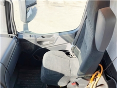 MERCEDES AROCS 3743  POMPA DO BETONU 24 m + PILOT