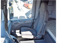 MERCEDES ACTROS 1844  Ciągnik siodłowy  HIAB 330